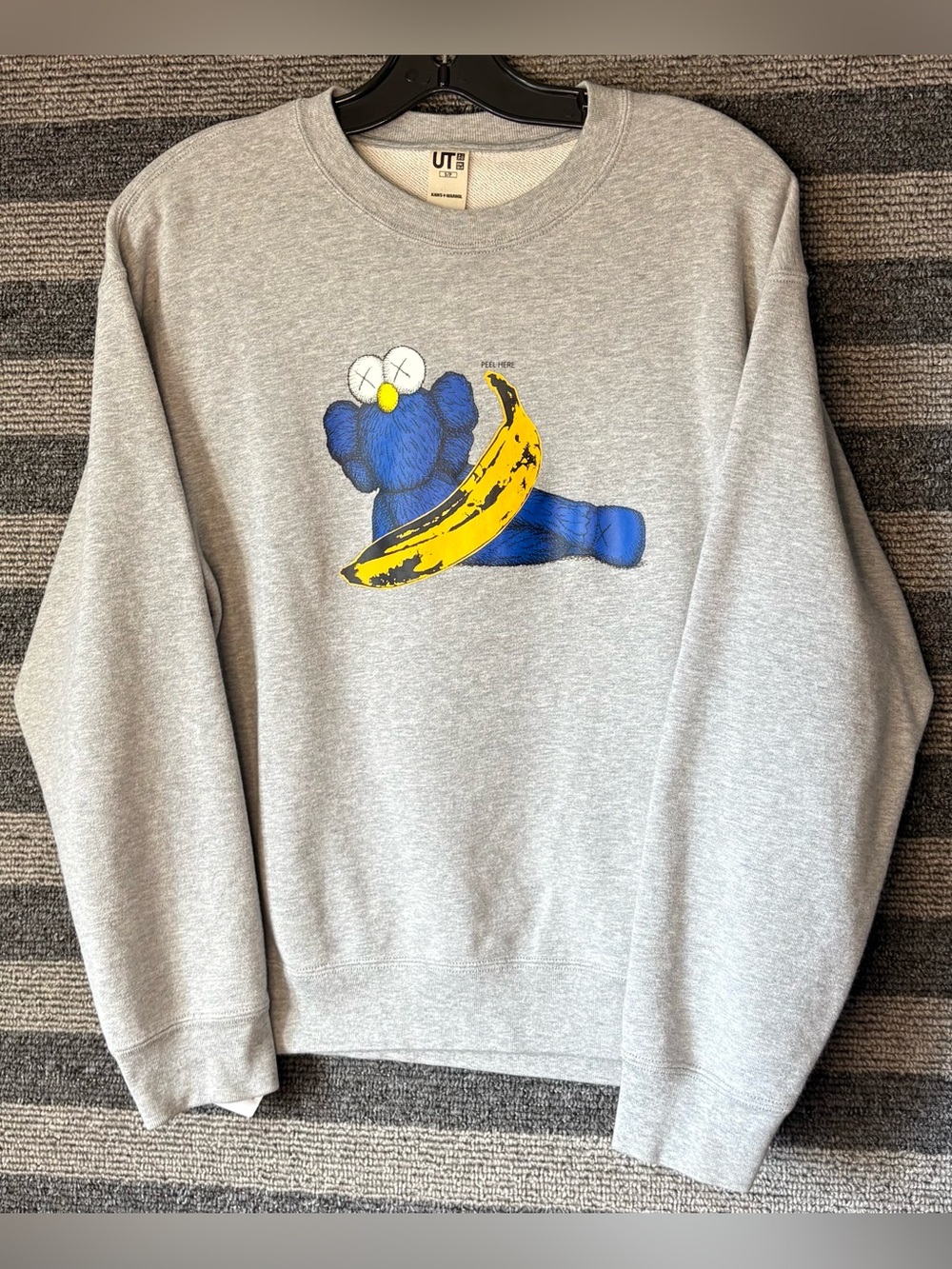 Uniqlo x KAWS x Andy Warhol Grey  Crewneck Sweatshirt Men’s Small EUC